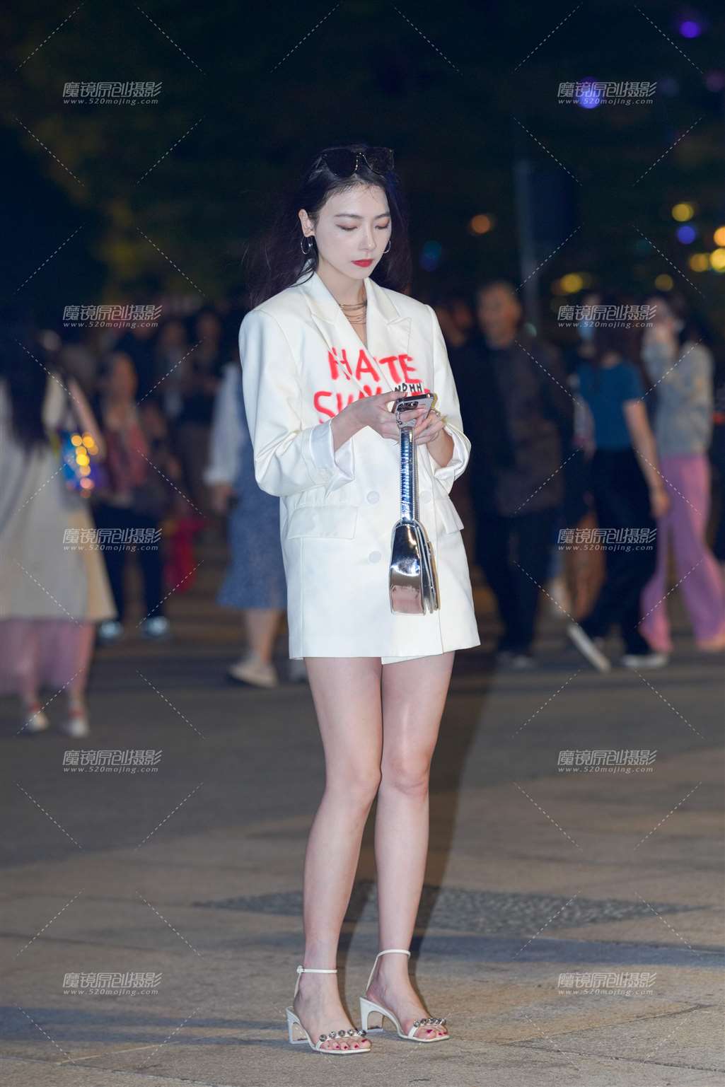 图片[1]-时尚美腿小姐姐-街拍流行馆