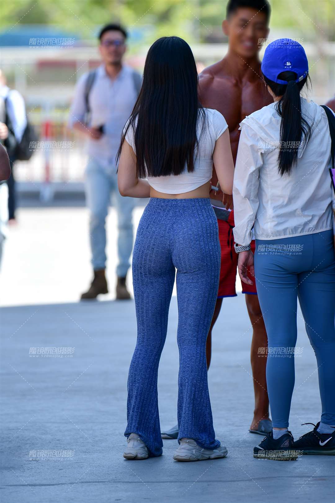 图片[4]-摄影师针织紧身裤美女-街拍流行馆