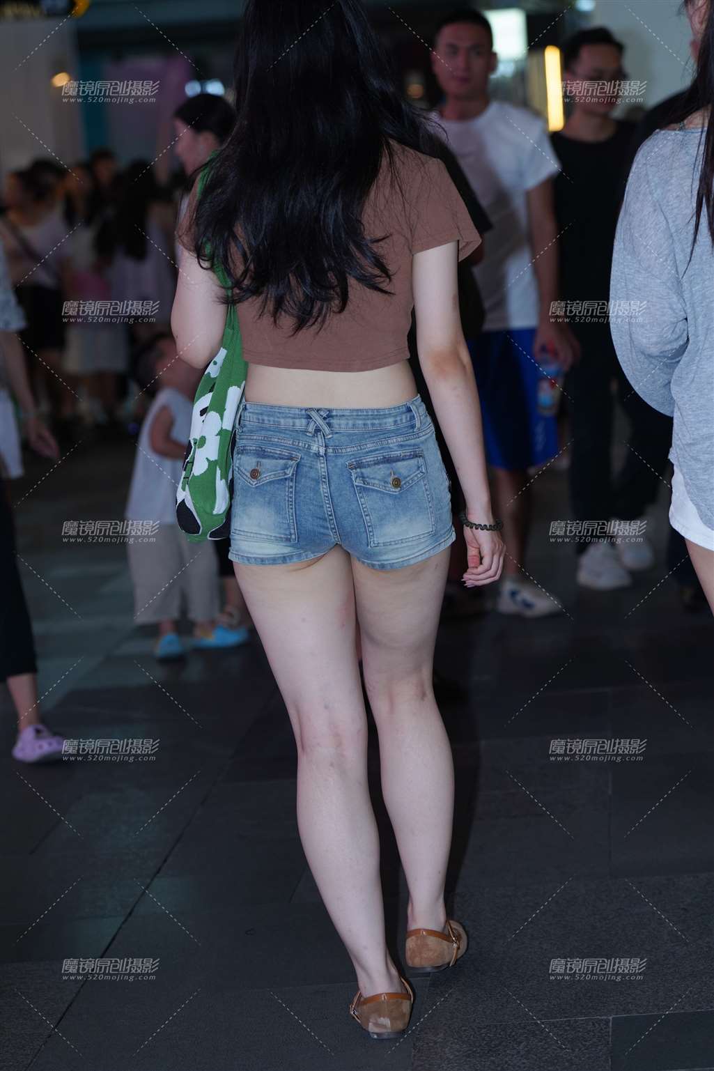 图片[5]-热裤白腿-街拍流行馆