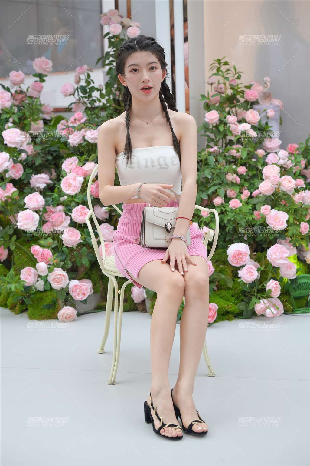 图片[3]-搭讪粉裙美女-街拍流行馆